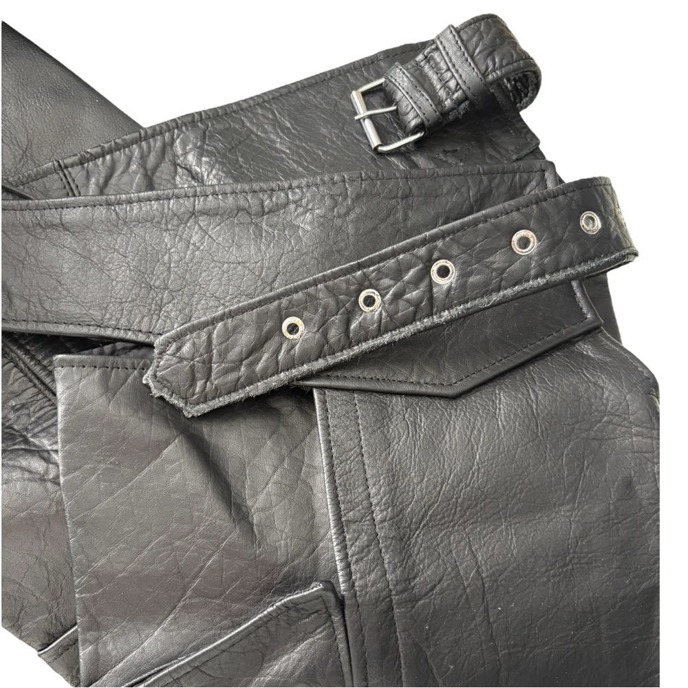 INTERSTATE Adjustable Leather Black Chaps Size L —Unisex — Vintage? - Picture 3 of 7